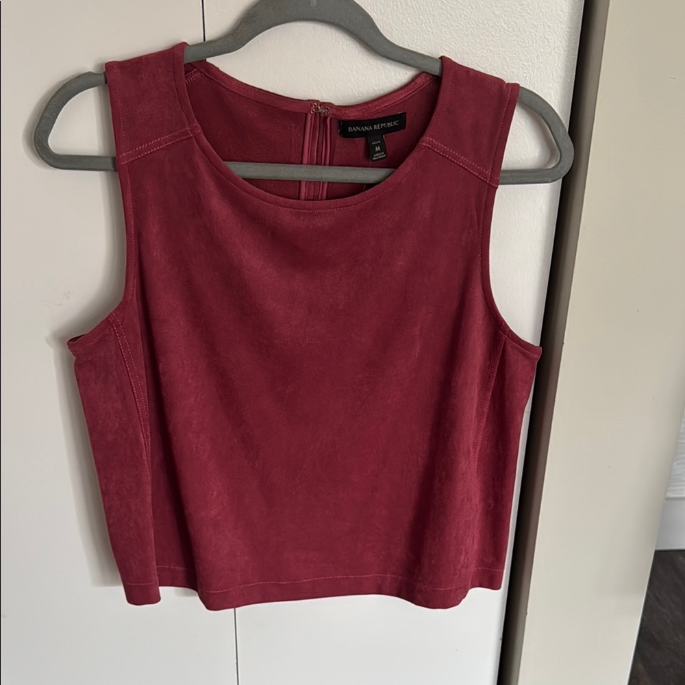 NWT Banana Republic Women's Suede Red Sleeveless Top